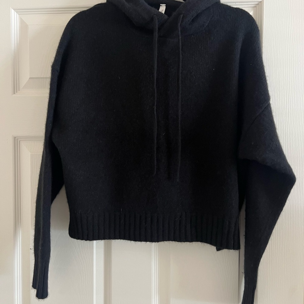 Aritzia Babaton 100% Cashmere Black Hooded Sweater Medium